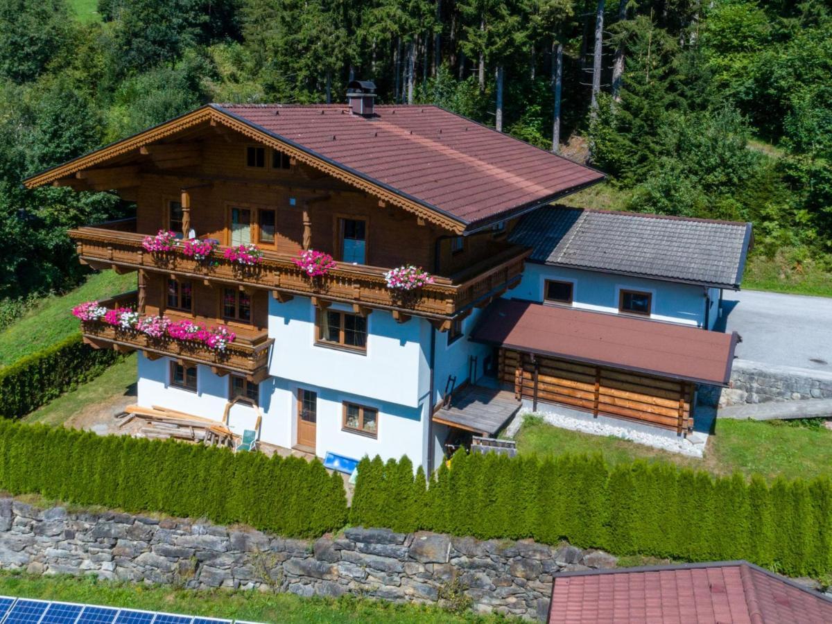 Cozy Apartment With Mountain Views Wald im Pinzgau Esterno foto
